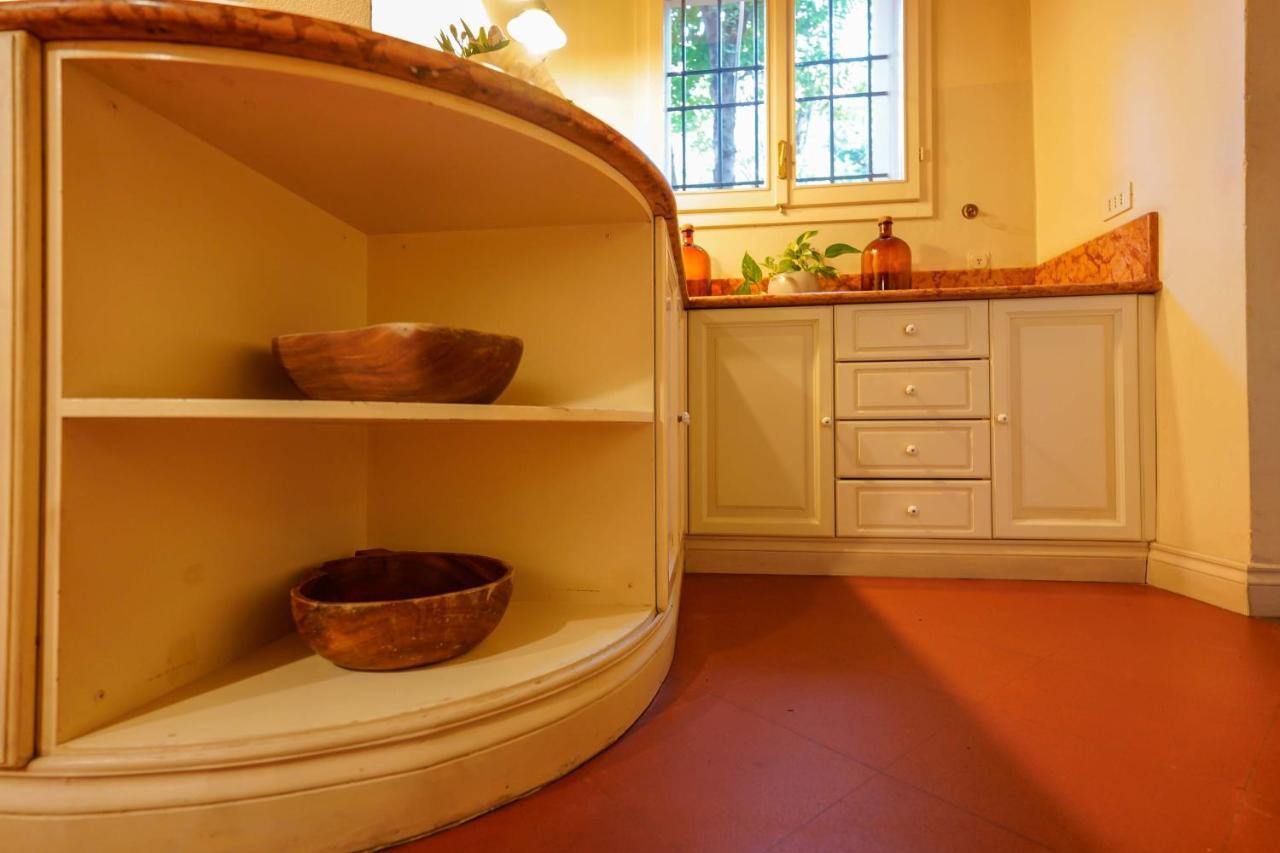 Suite Aldrovandi, With Private Garden Bologna Kültér fotó