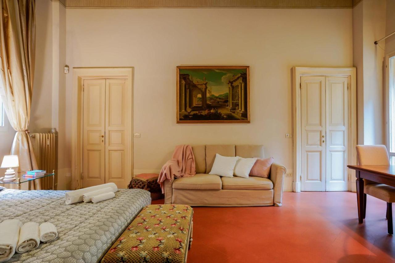 Suite Aldrovandi, With Private Garden Bologna Kültér fotó